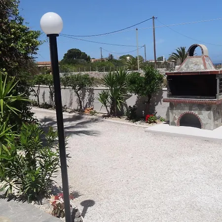 Cathrin * Stavros (Crete)