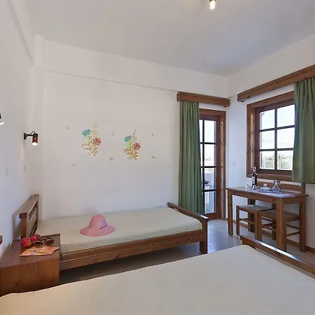 Cathrin Apartment *